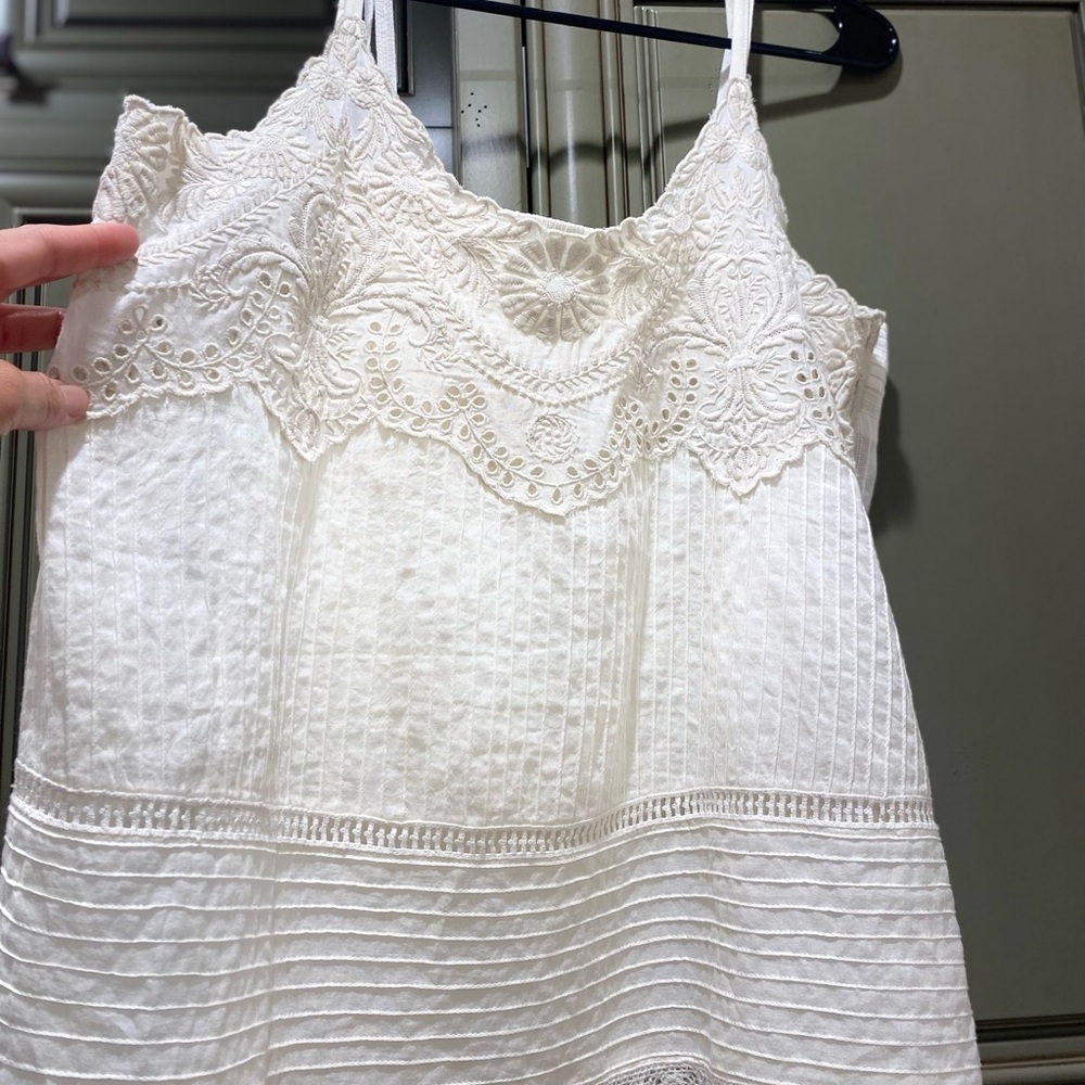 Sundance white top, 100% new